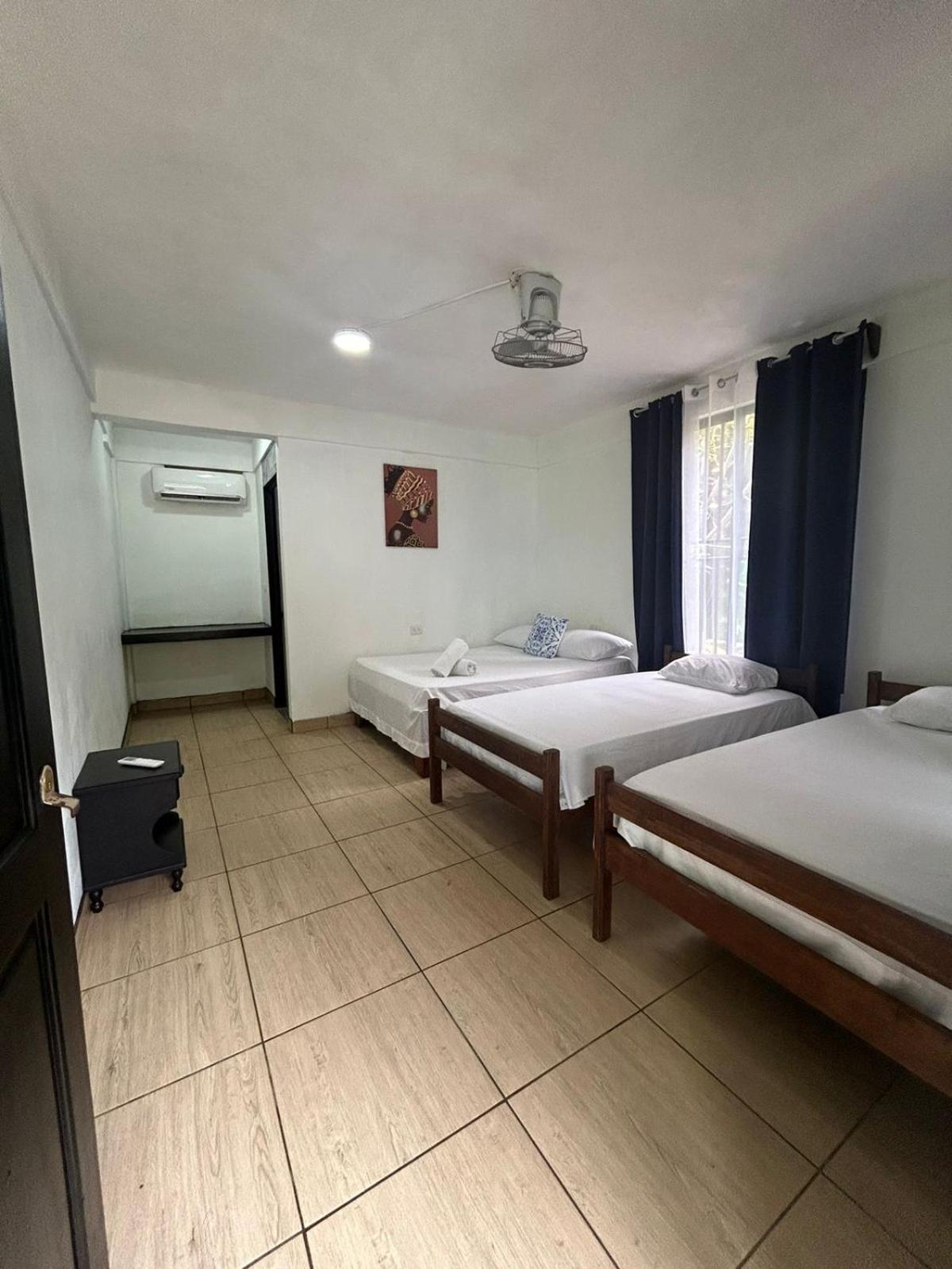 Los Amigos Jungle Hotel Tortuguero Habitación foto